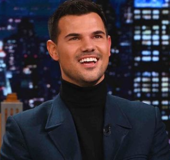 Taylor Lautner