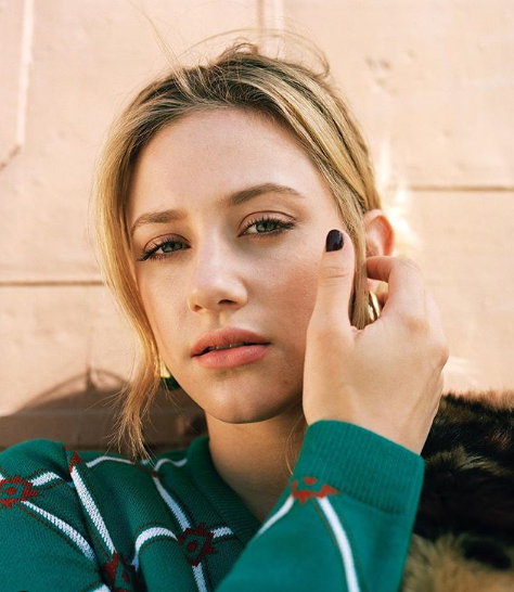 Lili Reinhart